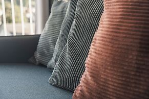HOP Apartments & Suites