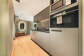 HOP Apartments & Suites