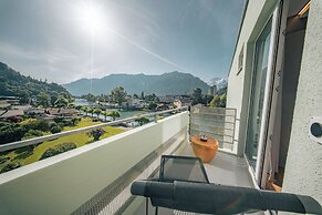 HOP Apartments & Suites