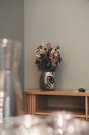HOP Apartments & Suites