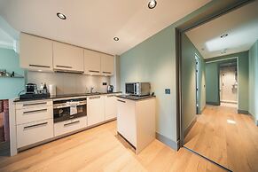 HOP Apartments & Suites