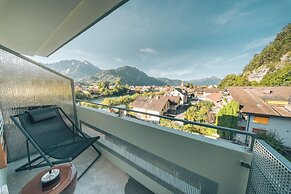 HOP Apartments & Suites