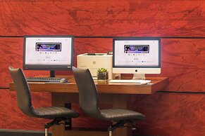 Pier 5 Hotel Baltimore