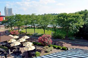 Pier 5 Hotel Baltimore