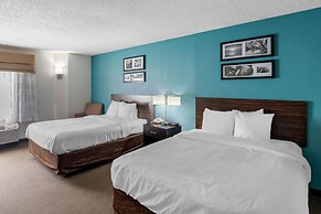 Clarion Inn & Suites DFW North