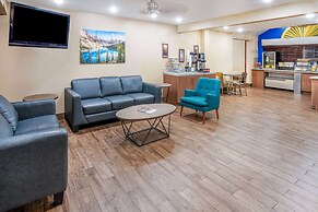 Days Inn & Suites by Wyndham Greeley