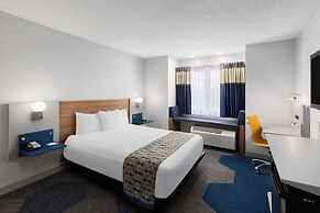 Microtel Inn by Wyndham Bowling Green