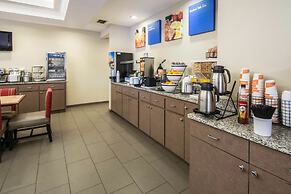 Comfort Inn & Suites DeLand - near University