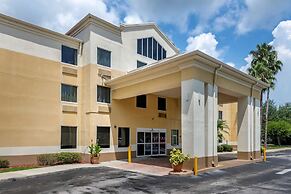 Comfort Inn & Suites DeLand - near University