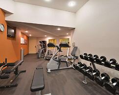 Comfort Suites Chincoteague Island Bayfront Resort