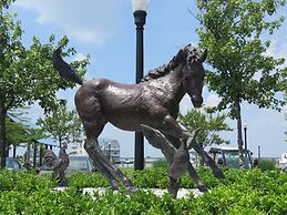 Comfort Suites Chincoteague Island Bayfront Resort