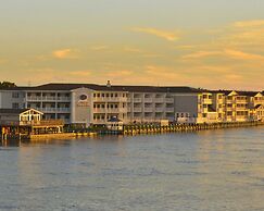 Comfort Suites Chincoteague Island Bayfront Resort
