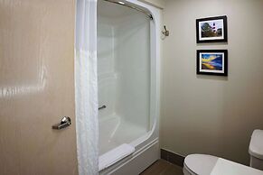 Comfort Suites Chincoteague Island Bayfront Resort
