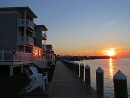 Comfort Suites Chincoteague Island Bayfront Resort
