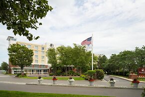 DoubleTree by Hilton Hotel Boston Bayside