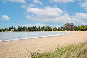 DoubleTree by Hilton Hotel Boston Bayside