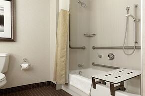 DoubleTree by Hilton Hotel Boston Bayside