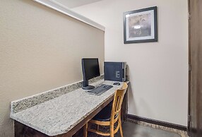 Quality Inn & Suites Augusta Fort Eisenhower Area