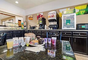 Quality Inn & Suites Augusta Fort Eisenhower Area