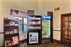 Comfort Suites Milwaukee Airport