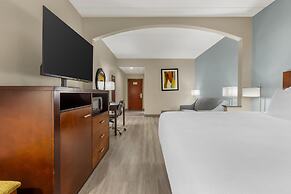 Best Western Plus Suites-Greenville