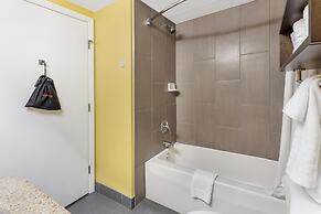 Best Western Plus Suites-Greenville