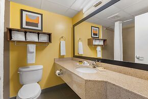 Best Western Plus Suites-Greenville