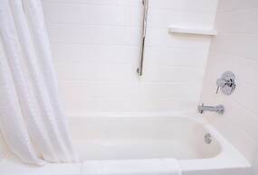 Holiday Inn Express & Suites Dayton-Huber Heights by IHG