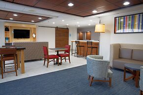 Holiday Inn Express & Suites Dayton-Huber Heights by IHG