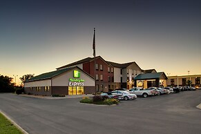 Holiday Inn Express & Suites Lebanon by IHG