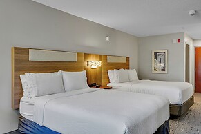 Holiday Inn Express Hotel & Suites Portland-Jantzen Beach by IHG