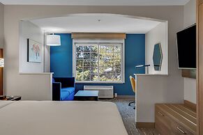 Holiday Inn Express Hotel & Suites Portland-Jantzen Beach by IHG