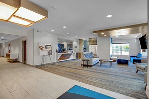 Holiday Inn Express Hotel & Suites Portland-Jantzen Beach by IHG
