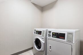 Holiday Inn Express Hotel & Suites Portland-Jantzen Beach by IHG