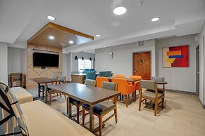 Holiday Inn Express Hotel & Suites Portland-Jantzen Beach by IHG