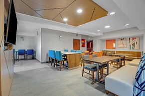 Holiday Inn Express Hotel & Suites Portland-Jantzen Beach by IHG