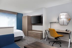 Holiday Inn Express Hotel & Suites Portland-Jantzen Beach by IHG
