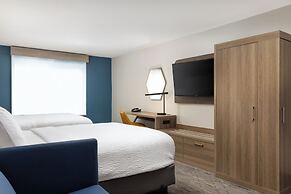 Holiday Inn Express Hotel & Suites Portland-Jantzen Beach by IHG