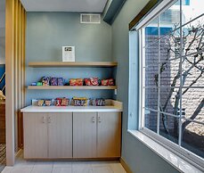 Holiday Inn Express Hotel & Suites Portland-Jantzen Beach by IHG