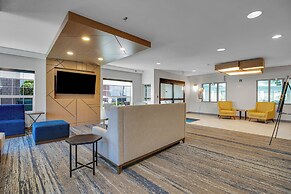 Holiday Inn Express Hotel & Suites Portland-Jantzen Beach by IHG