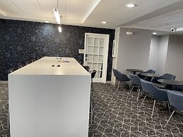 Clarion Pointe Charlottesville