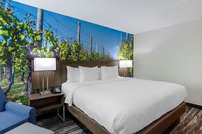 Clarion Pointe Charlottesville