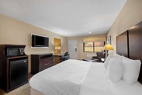 Best Western Cedar Inn