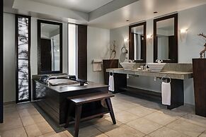 Fisherman’s Cove resort