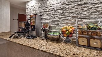 SureStay Hotel by Best Western Alexandria