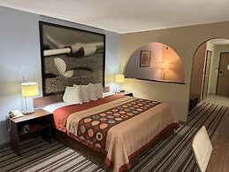 Super 8 by Wyndham Winfield/Quail Ridge Area