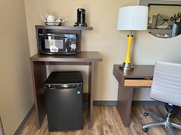 Super 8 by Wyndham Winfield/Quail Ridge Area