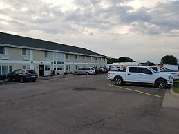 Bilmar Inn & Suites Dell Rapids