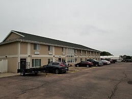 Bilmar Inn & Suites Dell Rapids