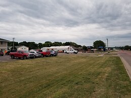 Bilmar Inn & Suites Dell Rapids